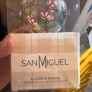 Blooms & Berries Reed Diffuser - Clear with Red and Green Accents